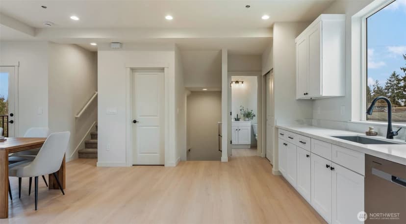 Property photo for 225 106th Street Sw #a2, Everett photo 8
