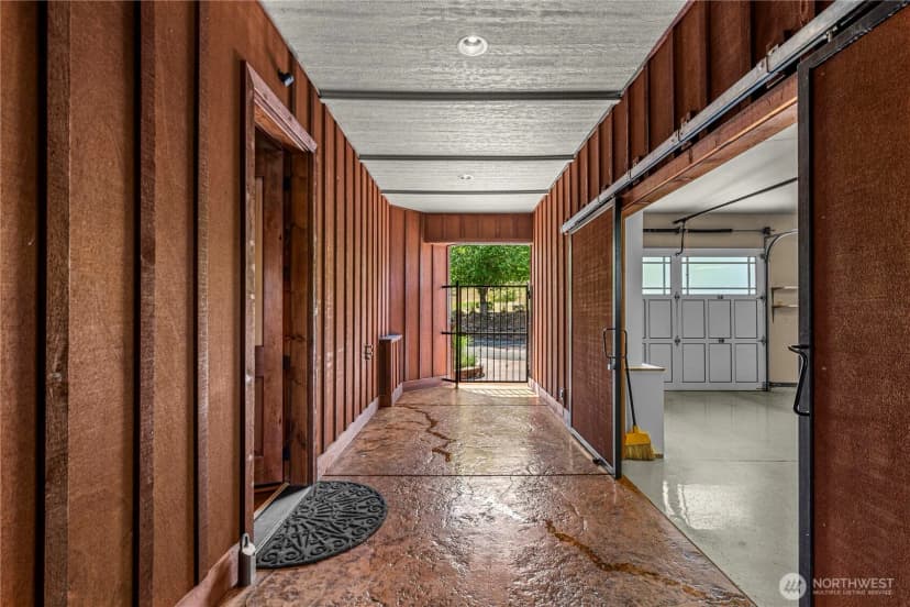Property photo for 1680 Skyline Drive, Wenatchee photo 34