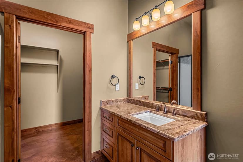 Property photo for 1680 Skyline Drive, Wenatchee photo 27
