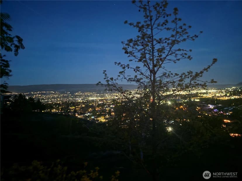 Property photo for 1680 Skyline Drive, Wenatchee photo 39