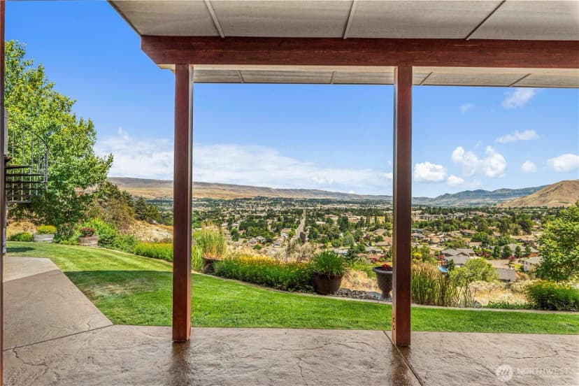 Property photo for 1680 Skyline Drive, Wenatchee photo 36
