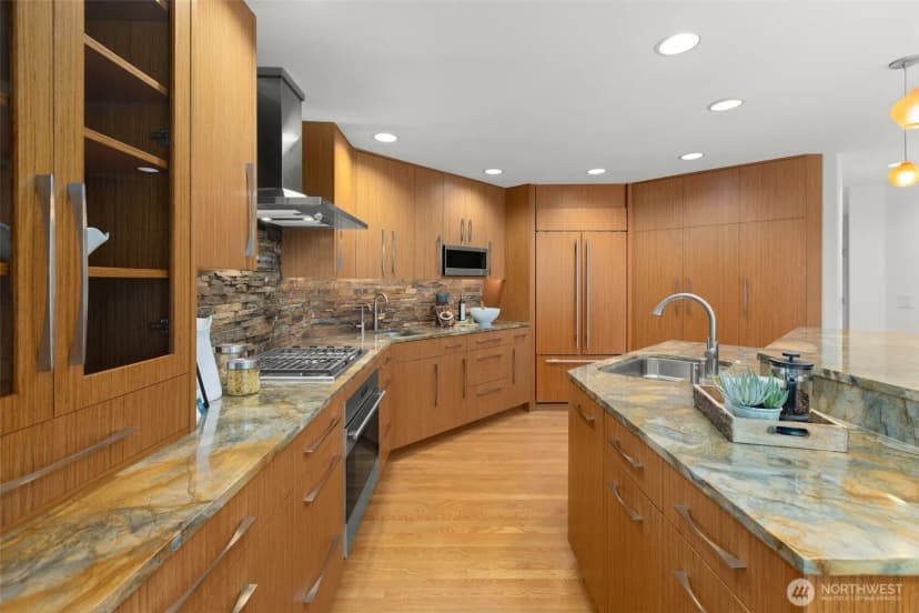 Property photo for 16880 Se 56th Place, Bellevue photo 10