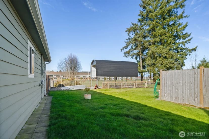 Property photo for 122 N C St, Buckley photo 23