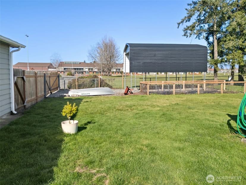 Property photo for 122 N C St, Buckley photo 24