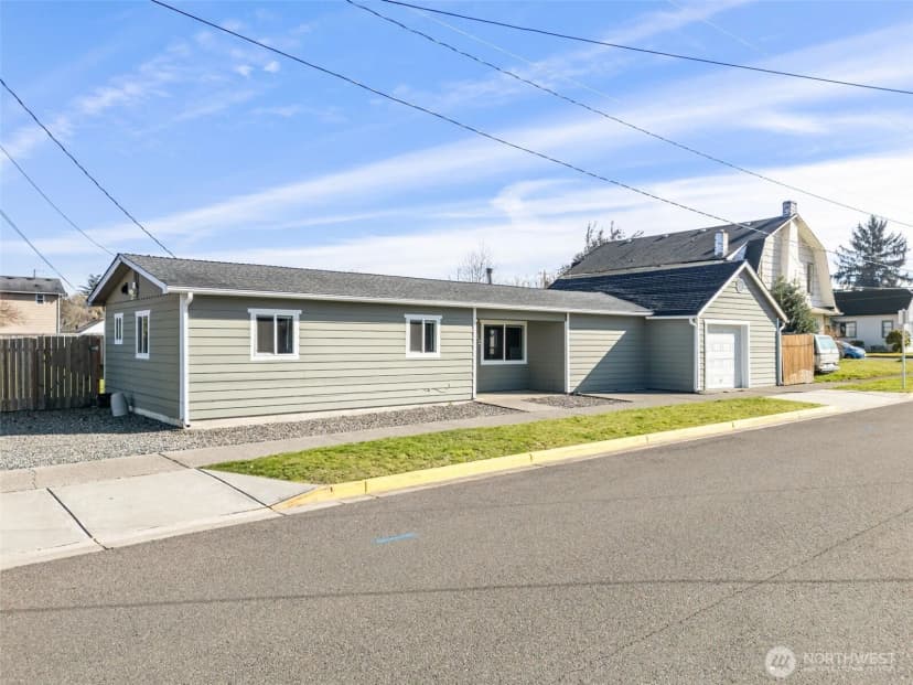 Property photo for 122 N C St, Buckley photo 30