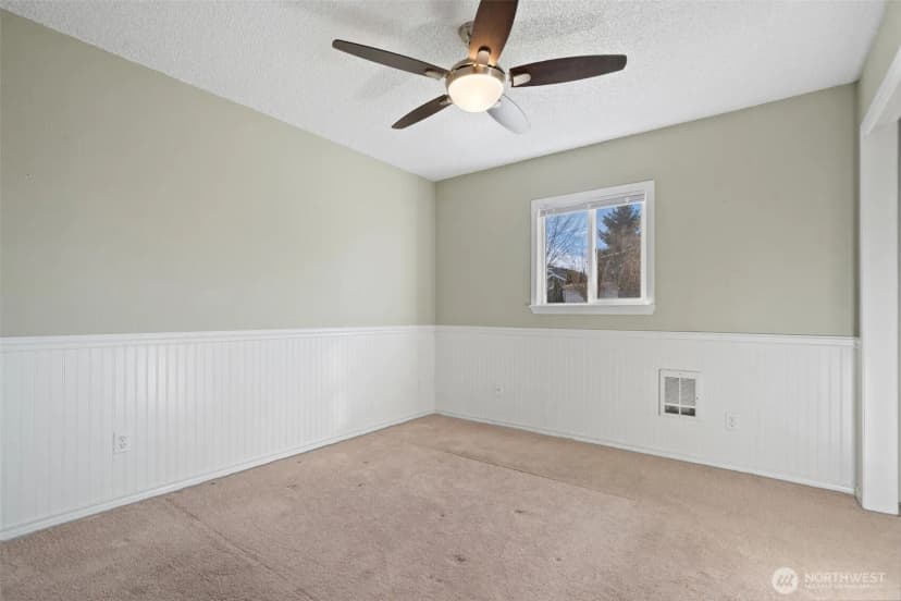 Property photo for 122 N C St, Buckley photo 14