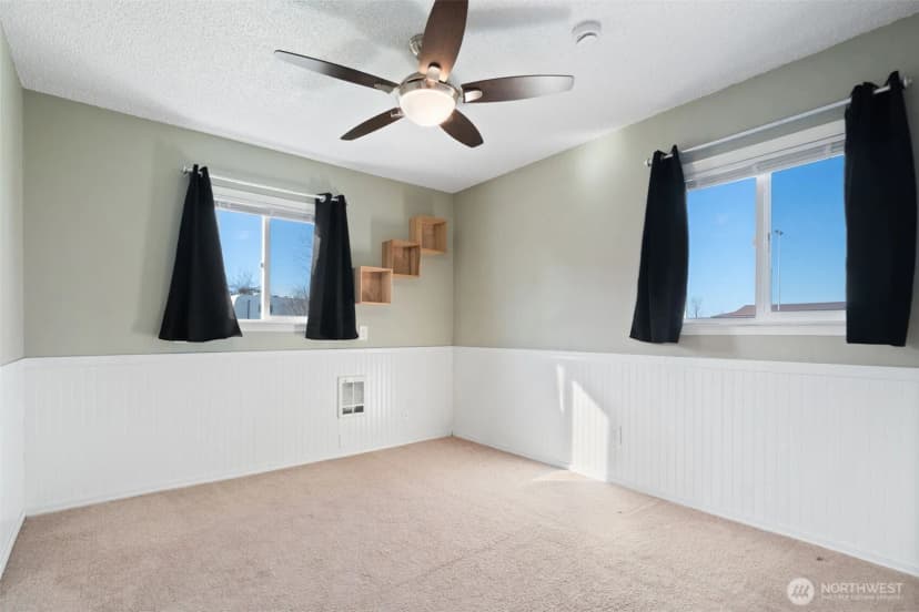Property photo for 122 N C St, Buckley photo 16