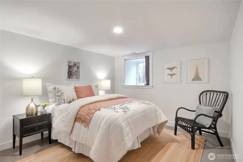 Property photo for 11271 35th Avenue Sw, Seattle photo 12