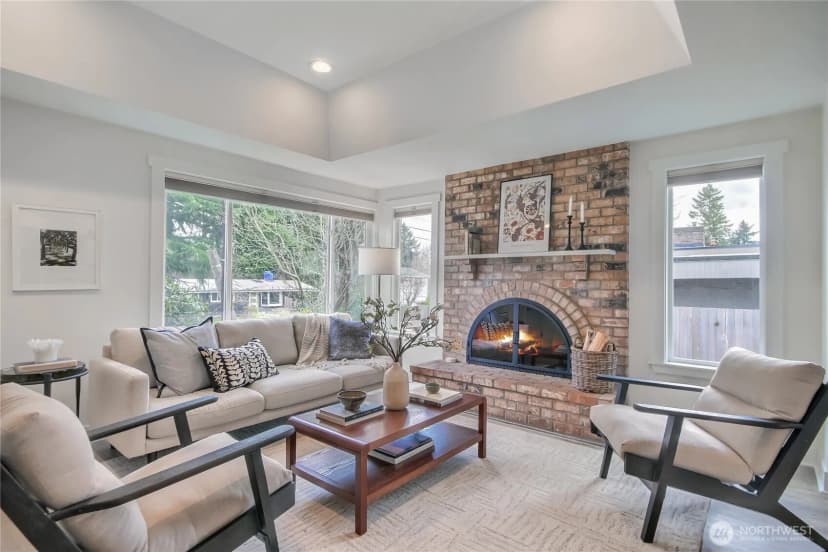 Property photo for 11271 35th Avenue Sw, Seattle photo 6