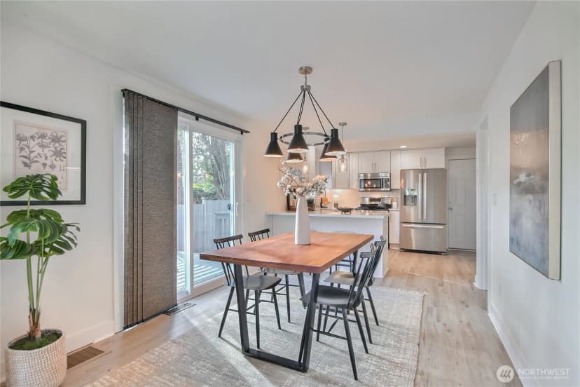 Property photo for 11271 35th Avenue Sw, Seattle photo 5