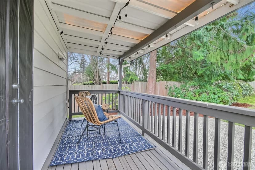 Property photo for 11271 35th Avenue Sw, Seattle photo 18