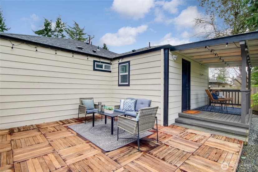 Property photo for 11271 35th Avenue Sw, Seattle photo 19
