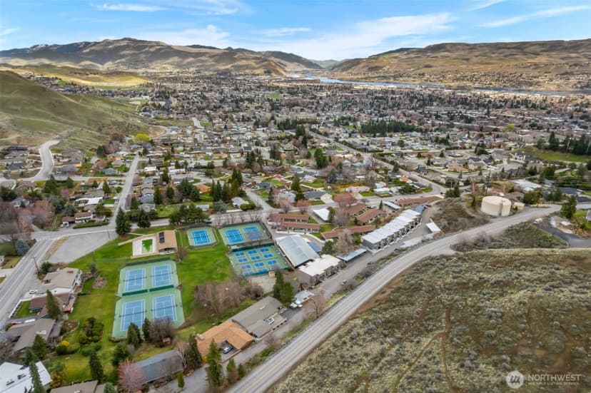 Property photo for 1818 Skyline Drive #21, Wenatchee photo 38