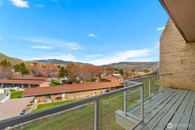 Property photo for 1818 Skyline Drive #21, Wenatchee photo 5