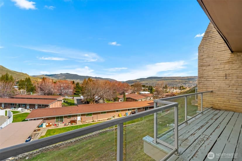 Property photo for 1818 Skyline Drive #21, Wenatchee photo 5