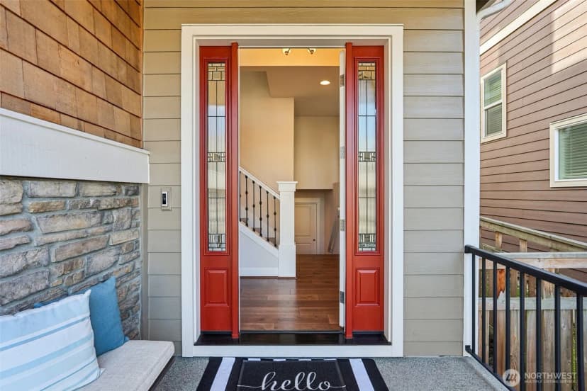 Property photo for 1412 Westridge Way Ne, Issaquah photo 2
