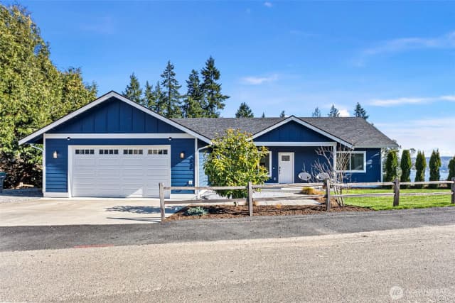 Property photo for 3040 Classic Avenue Ne, Bremerton