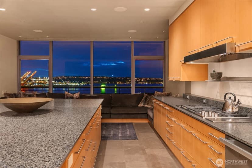 Property photo for 715 2nd Avenue #1501, Seattle photo 12