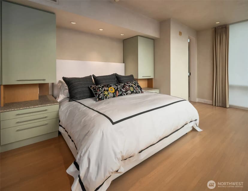 Property photo for 715 2nd Avenue #1501, Seattle photo 32