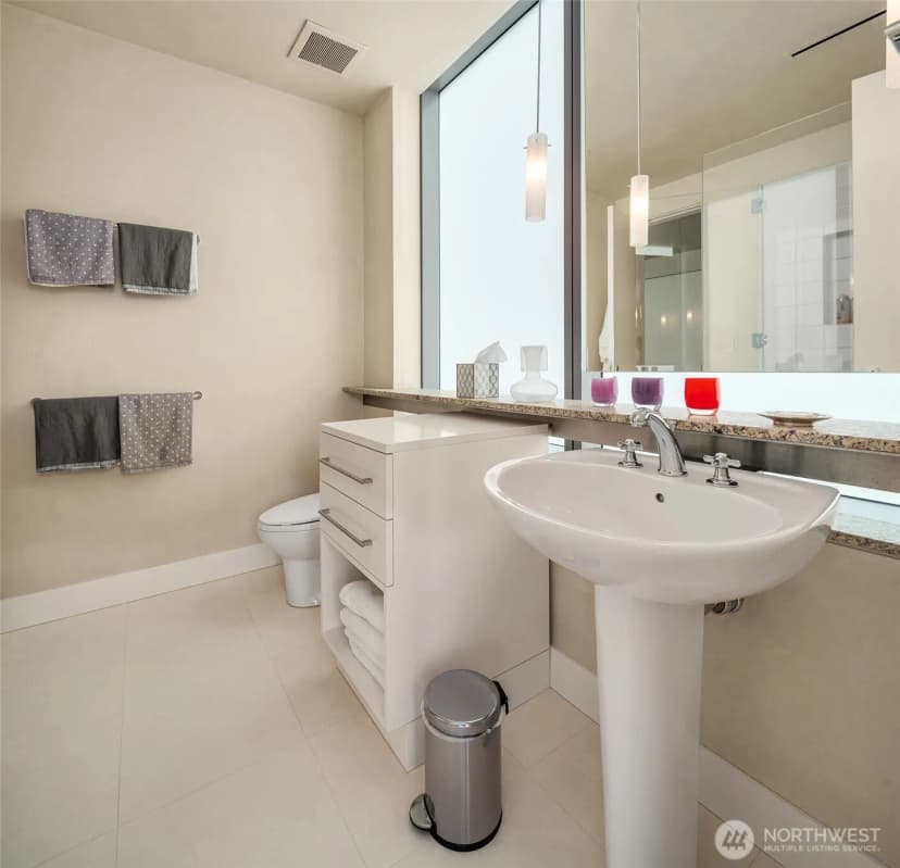 Property photo for 715 2nd Avenue #1501, Seattle photo 33