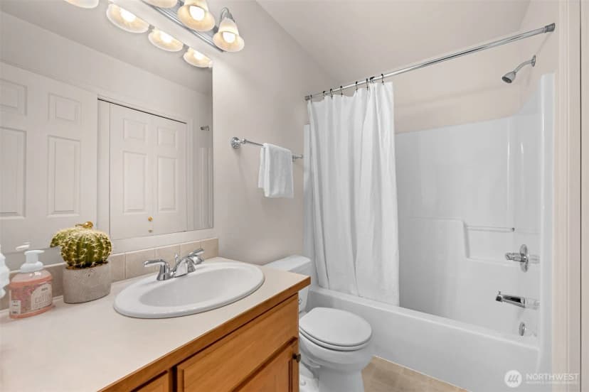 Property photo for 1725 Harrison Place #104, Lynden photo 32