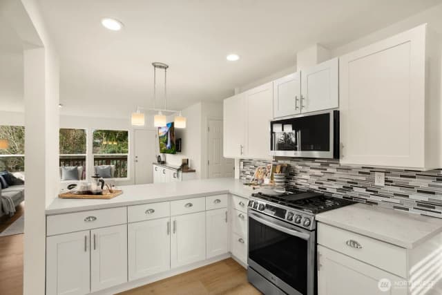 Property photo for 3960 Sw Austin Street, Seattle photo 5