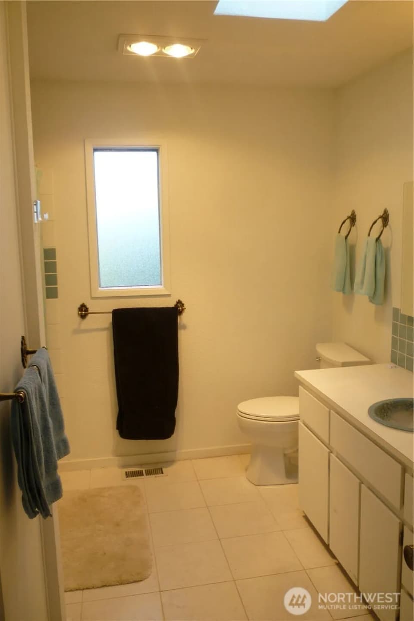 Property photo for 180 Stonehaven Lane, Sequim photo 9