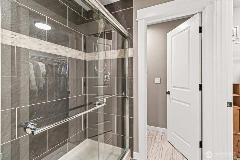 Property photo for 32794 Abrams Avenue, Black Diamond photo 17