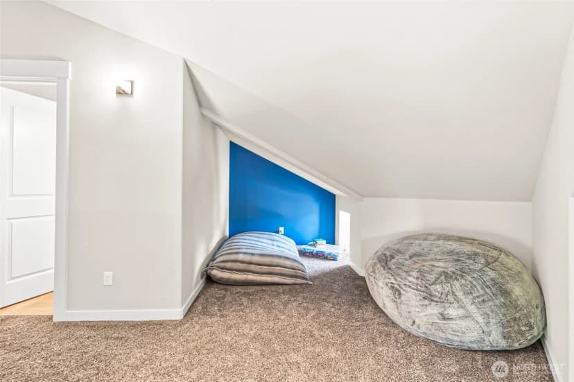 Property photo for 32794 Abrams Avenue, Black Diamond photo 28