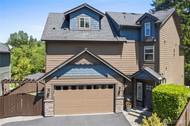 Property photo for 32794 Abrams Avenue, Black Diamond photo 2
