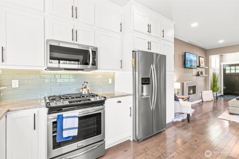 Property photo for 32794 Abrams Avenue, Black Diamond photo 11
