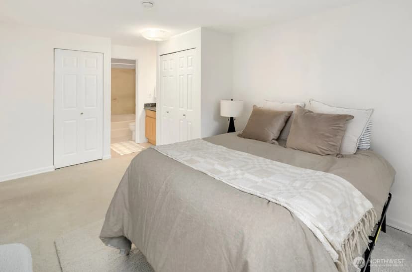 Property photo for 5901 Phinney Avenue N #106, Seattle photo 10