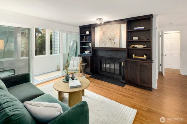 Property photo for 5901 Phinney Avenue N #106, Seattle photo 5