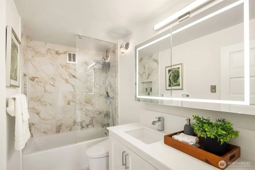 Property photo for 7 Highland Drive #101, Seattle photo 10