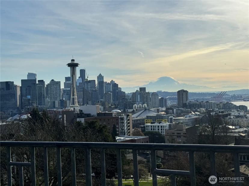 Property photo for 7 Highland Drive #101, Seattle photo 25