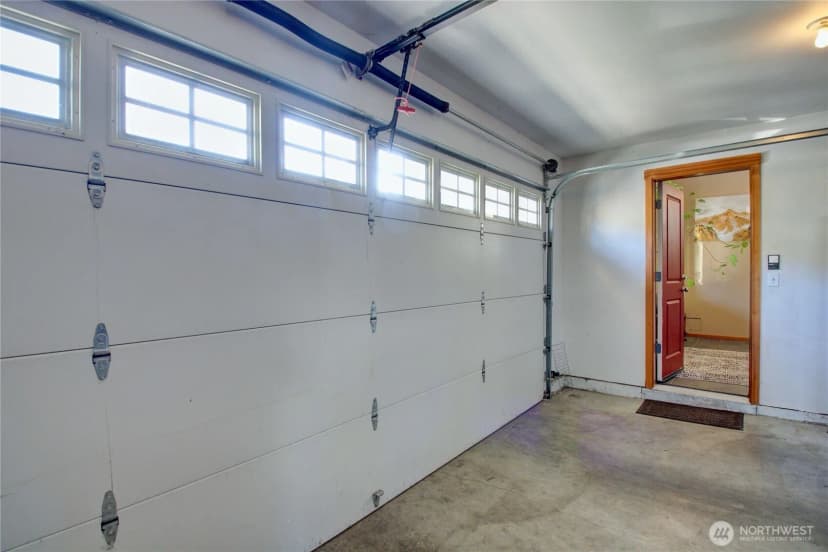 Property photo for 1078 Vail Lane, Burlington photo 39