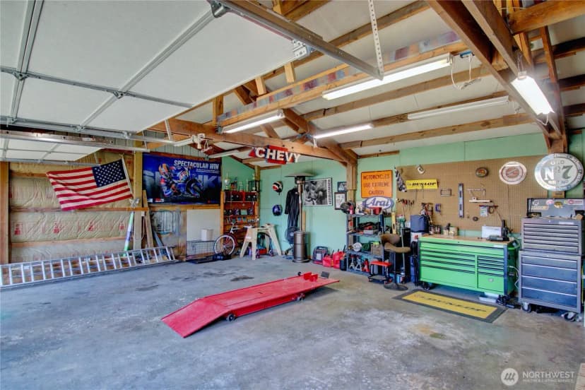 Property photo for 1078 Vail Lane, Burlington photo 4