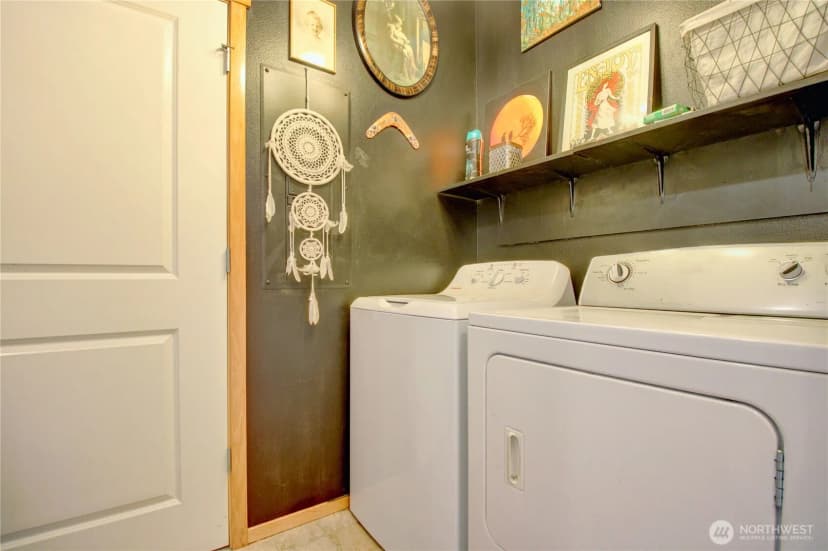 Property photo for 1078 Vail Lane, Burlington photo 24