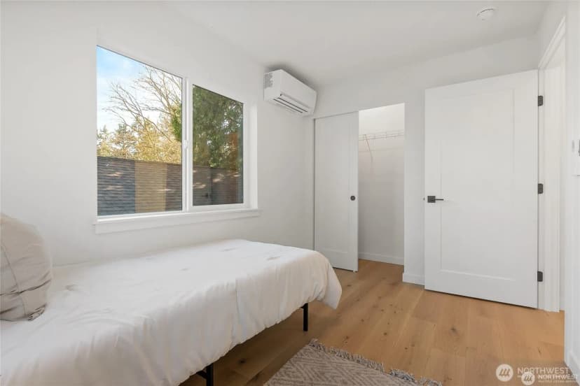 Property photo for 1709 Ne 117th Street, Seattle photo 19