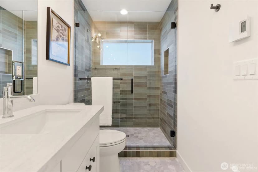 Property photo for 1709 Ne 117th Street, Seattle photo 25