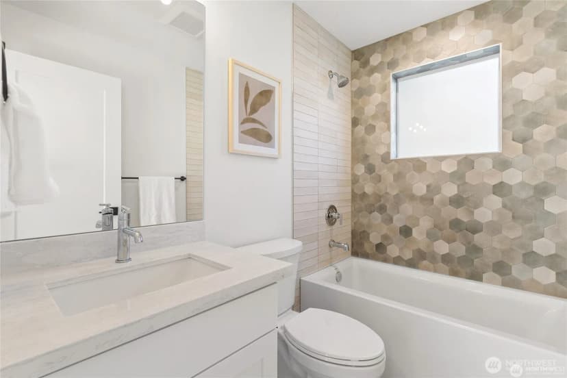 Property photo for 1709 Ne 117th Street, Seattle photo 28