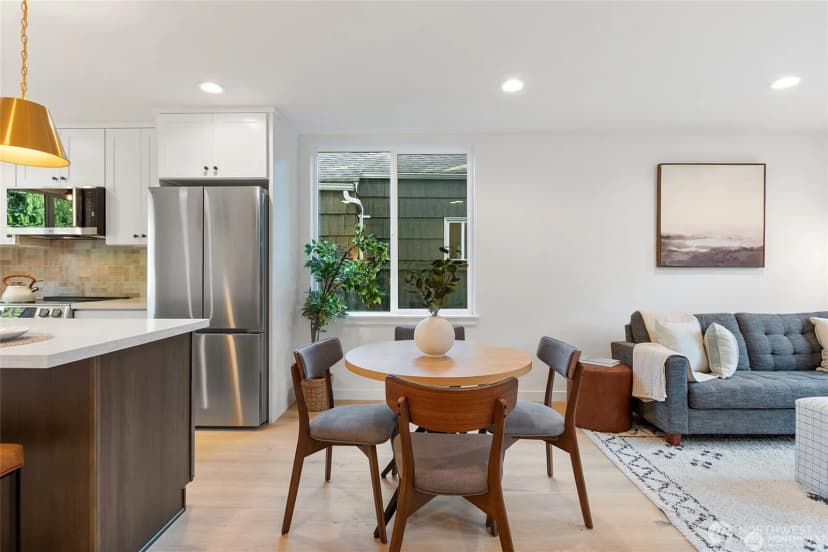 Property photo for 1709 Ne 117th Street, Seattle photo 11