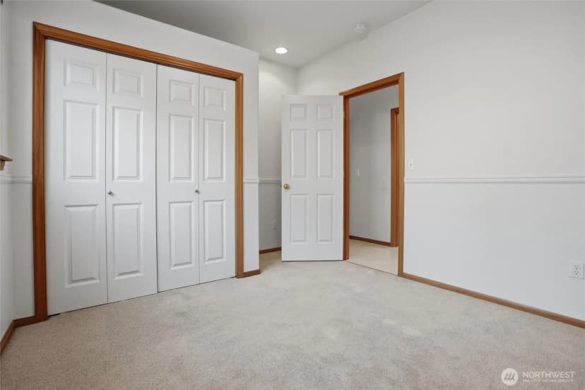 Property photo for 4987 Illahee Road Ne, Bremerton photo 19