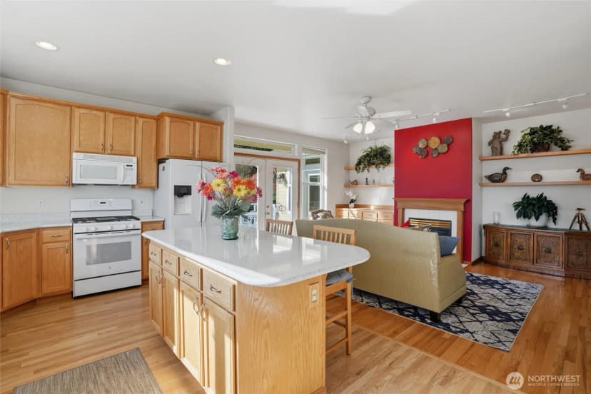 Property photo for 4987 Illahee Road Ne, Bremerton photo 17