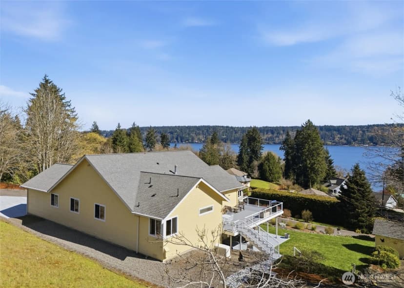 Property photo for 4987 Illahee Road Ne, Bremerton photo 3