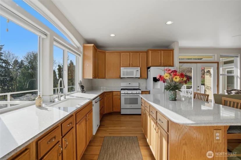 Property photo for 4987 Illahee Road Ne, Bremerton photo 16