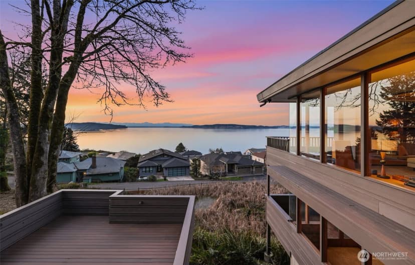 Property photo for 2103 Steilacoom Boulevard, Steilacoom photo 10