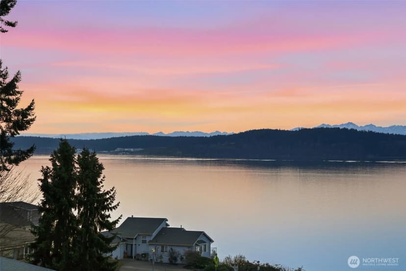 Property photo for 2103 Steilacoom Boulevard, Steilacoom photo 11
