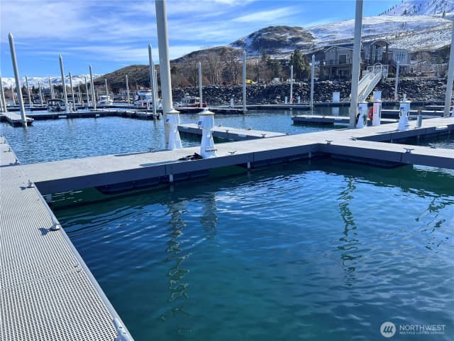 Property photo for 1350 W Woodin Ave #c22, Chelan photo 3