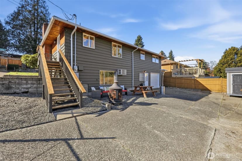 Property photo for 13120 12th Avenue S, Burien photo 15